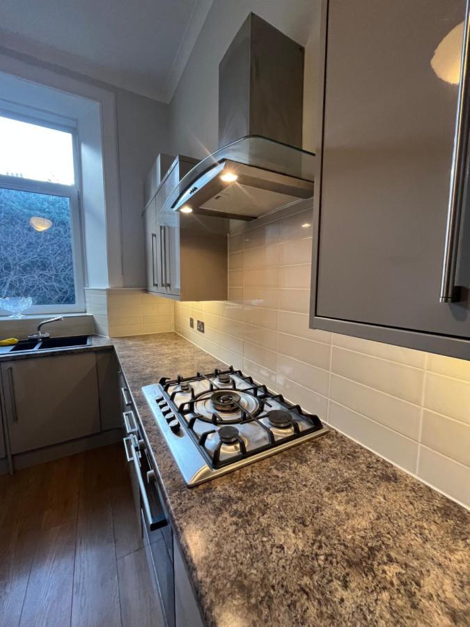 Bright 3 Bedroom Edinburgh City Apt Kültér fotó