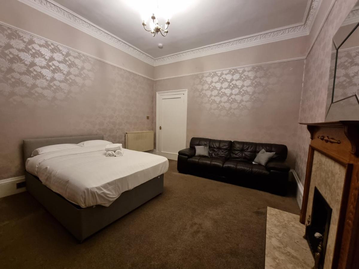 Bright 3 Bedroom Edinburgh City Apt Kültér fotó